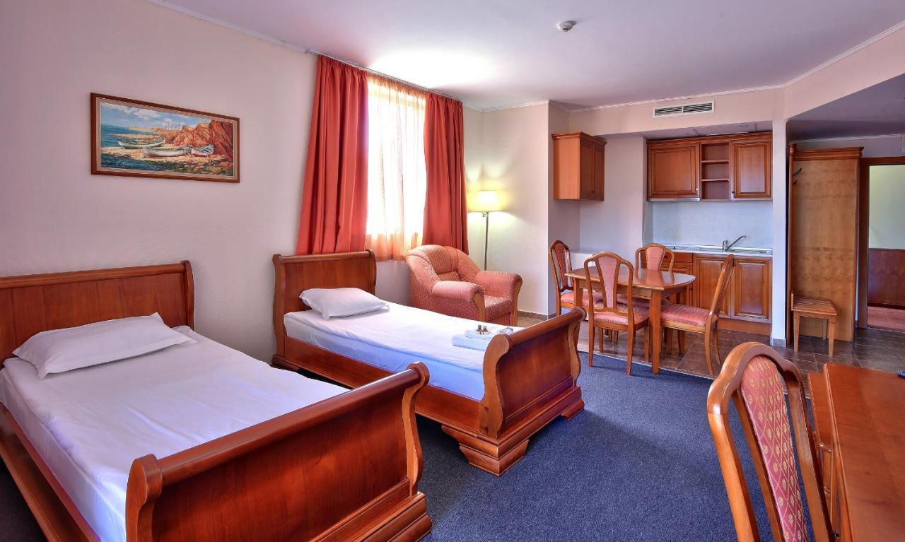 Estreya Residence Hotel And Spa Saints Constantine and Helena Exterior foto